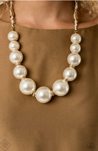 Cargar imagen en el visor de la galería, Paparazzi 💜 &quot;Pearly Prosperity&quot; -- White/Gold Necklace
