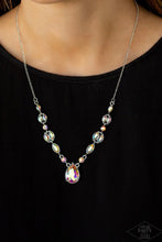 Lade das Bild in den Galerie-Viewer, Paparazzi 💜 &quot;Royal Rendezvous&quot; -- Iridescent Necklace
