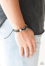 Charger l&#39;image dans la galerie, Paparazzi 💜 &quot;Off-Road Tourist&quot; -- Black Urban Bracelet
