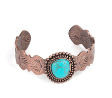 Load image into Gallery viewer, Paparazzi 💜 Oceanic Oracle - Copper Bracelet
