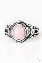 Charger l&#39;image dans la galerie, Paparazzi 💜 &quot;Peacefully Peaceful&quot; -- Pink Ring
