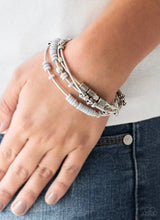 Charger l&#39;image dans la galerie, Paparazzi 💜 &quot;Tribal Spunk&quot; -- Silver Bracelet
