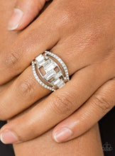 Charger l&#39;image dans la galerie, Paparazzi 💜 &quot;Treasure Chest Charm&quot; -- White Ring
