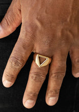 Cargar imagen en el visor de la galería, Paparazzi 💜 Trident - Gold Ring
