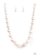 Cargar imagen en el visor de la galería, Paparazzi 💜 &quot;Uptown Heiress&quot; -- Pink Pearl Necklace
