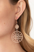 Cargar imagen en el visor de la galería, Paparazzi 💜 &quot;Mandala Eden&quot; -- Rose Gold Earrings
