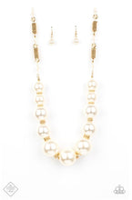 Lade das Bild in den Galerie-Viewer, Paparazzi 💜 &quot;Pearly Prosperity&quot; -- White/Gold Necklace
