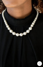 Cargar imagen en el visor de la galería, Paparazzi 💜 &quot;Showtime Shimmer&quot; -- White Pearl Necklace
