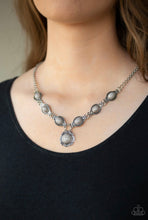 Cargar imagen en el visor de la galería, Paparazzi 💜 &quot;Desert Dreamin’&quot; -- Gray Necklace
