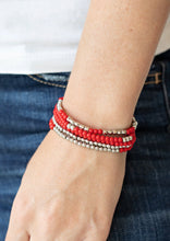 Cargar imagen en el visor de la galería, Paparazzi 💜 Stacked Showcase - Red Bracelet
