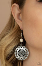 Cargar imagen en el visor de la galería, Paparazzi 💜 &quot;Flowering Frontiers&quot; -- Silver/White Earrings
