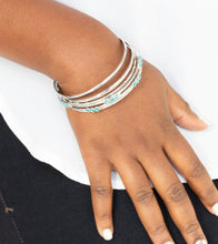 Charger l&#39;image dans la galerie, Paparazzi 💜 Stackable Sparkle - Blue Bracelet
