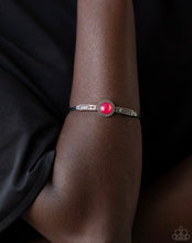 Cargar imagen en el visor de la galería, Paparazzi 💜 &quot;Peace of Mind&quot; -- Pink Cuff Bracelet
