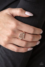 Lade das Bild in den Galerie-Viewer, Paparazzi 💜 &quot;Casino Cache&quot; -- Rose Gold Ring
