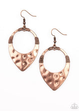 Cargar imagen en el visor de la galería, Paparazzi 💜 &quot;Instinctively Industrial&quot; -- Copper Earrings
