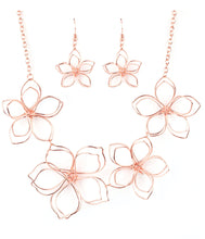 Load image into Gallery viewer, Paparazzi 💜 Flower Garden Fashionista - Copper Necklace
