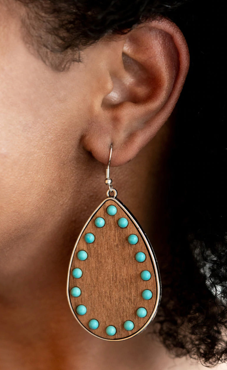 Paparazzi 💜 Rustic Refuge - Blue  Earrings