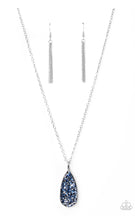 Charger l&#39;image dans la galerie, Paparazzi 💜 &quot;Daily Dose of Sparkle&quot; -- Blue Necklace
