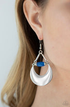 Cargar imagen en el visor de la galería, Paparazzi 💜 &quot;Mystical Moonbeams&quot; -- Silver/Blue Earrings
