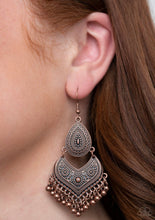 Charger l&#39;image dans la galerie, Paparazzi 💜 &quot;Music to My Ears&quot; -- Copper Earrings
