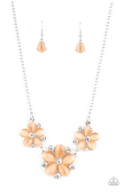 Charger l&#39;image dans la galerie, Paparazzi 💜 &quot;Effortlessly Efflorescent&quot; -- Orange Necklace
