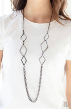 Charger l&#39;image dans la galerie, Paparazzi💜 “Fashion Fave” -- Black\Gunmetal Necklace
