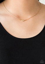 Cargar imagen en el visor de la galería, Paparazzi 💜 &quot;In Flight Fashion&quot; -- Gold Necklace
