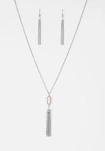 Cargar imagen en el visor de la galería, Paparazzi 💜 Tassel Tease - Pink  Necklace
