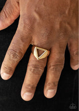 Charger l&#39;image dans la galerie, Paparazzi 💜 &quot;Trident&quot; -- Gold Ring
