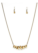 Charger l&#39;image dans la galerie, Paparazzi 💜 Leading Lady - Brass Necklace
