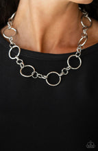 Lade das Bild in den Galerie-Viewer, Paparazzi 💜 &quot;Classic Combo&quot; -- Silver Necklace
