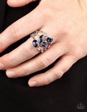 Cargar imagen en el visor de la galería, Paparazzi 💜 &quot;Metro Mingle&quot; -- Blue Ring
