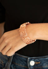 Cargar imagen en el visor de la galería, Paparazzi 💜 &quot;Namaste Gardens&quot; -- Copper Bracelet
