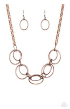 Charger l&#39;image dans la galerie, Paparazzi 💜 &quot;Urban Orbit&quot; -- Copper Necklace
