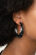 Lade das Bild in den Galerie-Viewer, Paparazzi 💜 &quot;Colossal Curves&quot; -- Gunmetal Hoop Earrings
