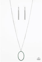 Charger l&#39;image dans la galerie, Paparazzi 💜 &quot;A Dazzling Distraction&quot; -- Green Necklace
