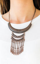 Cargar imagen en el visor de la galería, Paparazzi 💜 Eastern Empress - Copper Necklace
