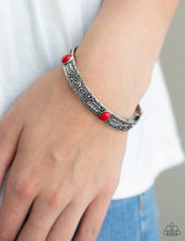 Charger l&#39;image dans la galerie, Paparazzi 💜 &quot;Wild West Story&quot; -- Red Bracelet
